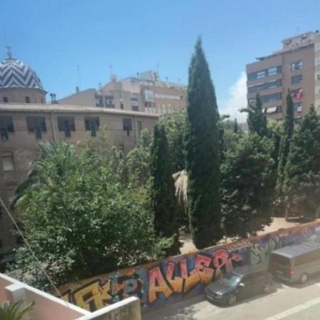 Familyhomestay Valencia Eksteriør billede
